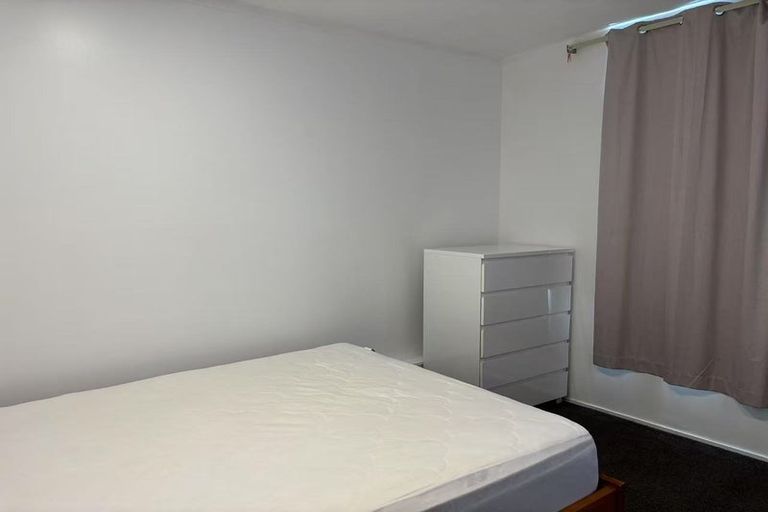 Photo of property in 65a Juniper Road, Sunnynook, Auckland, 0620