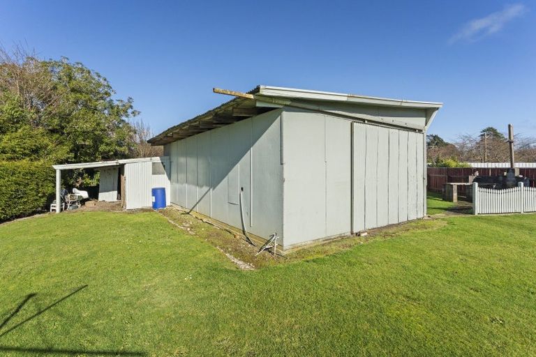Photo of property in 10 Tiraumea Road, Pahiatua, 4910