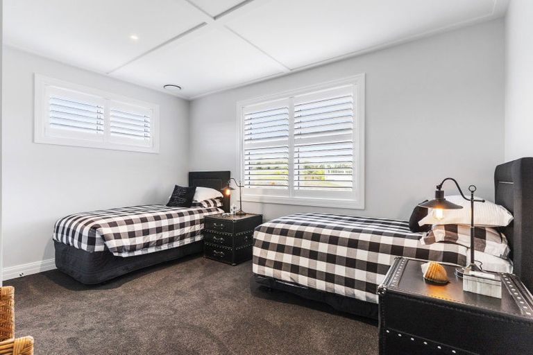 Photo of property in 90 Bushlake Way, Kingseat, Papakura, 2580