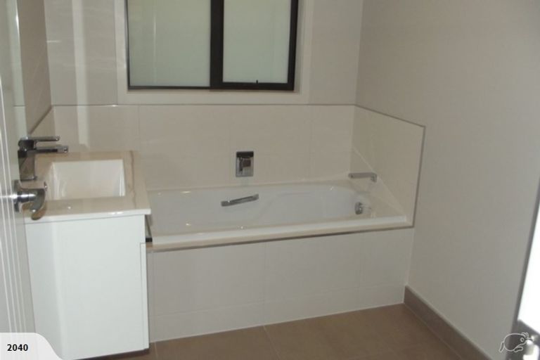 Photo of property in 16 Modello Lane, Waiuku, 2123