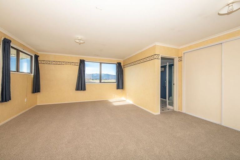 Photo of property in 8 Shelswell Street, Westport, 7825