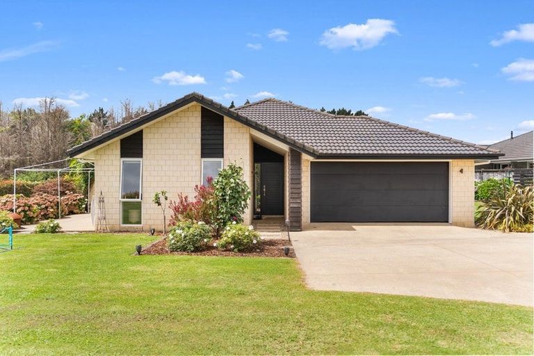 Photo of property in 127 Mcrobbie Road, Kingseat, Papakura, 2580