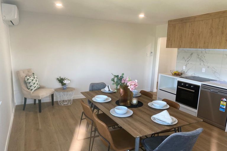 Photo of property in 70d Lincoln Park Avenue, Massey, Auckland, 0614