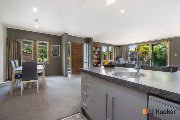 Photo of property in 71 Athenree Road, Athenree, Waihi Beach, 3177