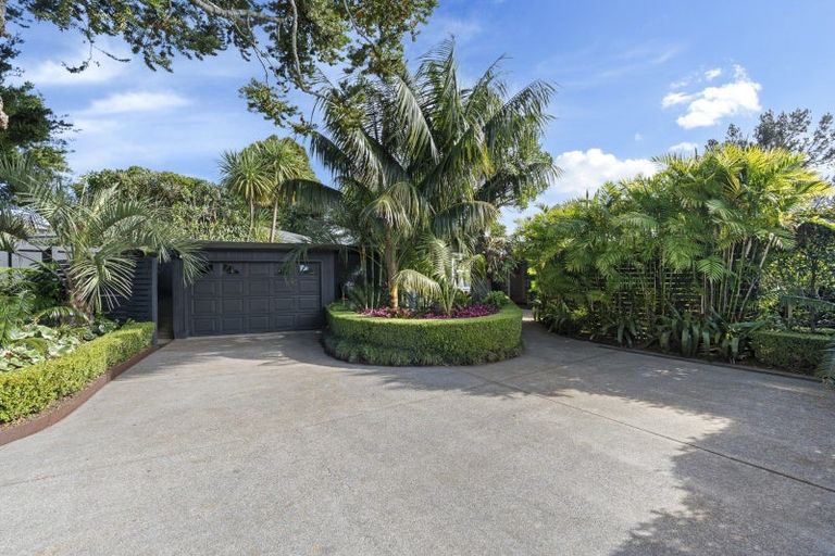 Photo of property in 222 Tukapa Street, Westown, New Plymouth, 4310