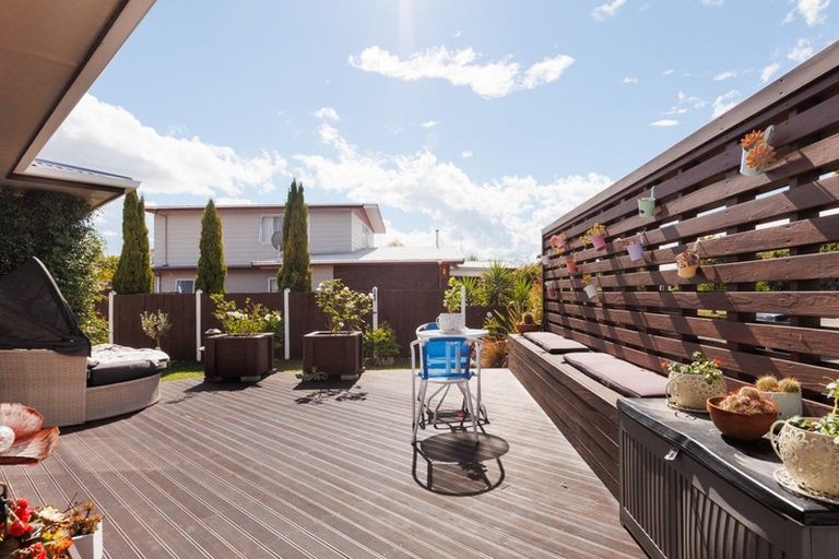 Photo of property in 10 Hillcrest Drive, Kelvin Grove, Palmerston North, 4414