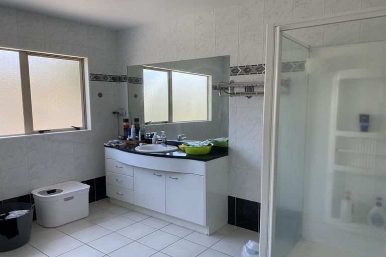 Photo of property in 28 Killybegs Drive, Pinehill, Auckland, 0632