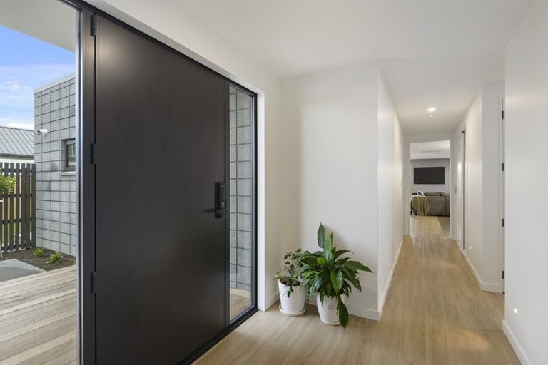 Photo of property in 4 Goldie Drive, Rangiora, 7400