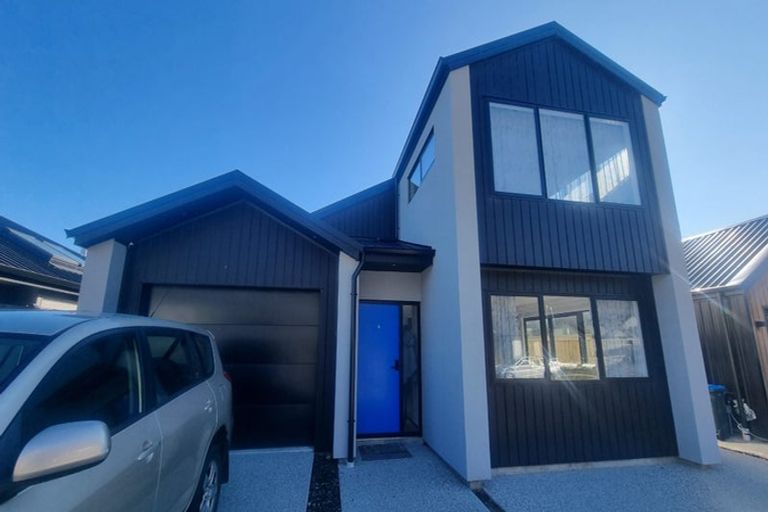 Photo of property in 6 Collie Road, Jacks Point, 9371