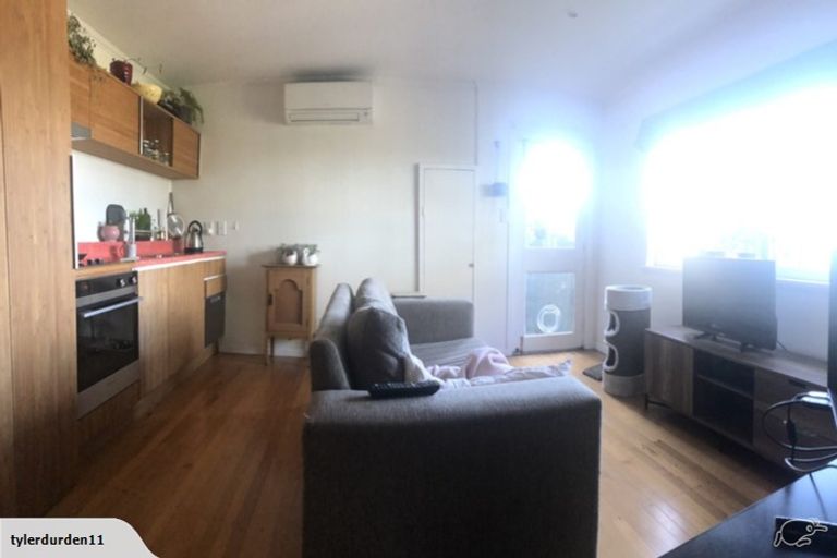 Photo of property in 74 Mills Road, Brooklyn, Wellington, 6021