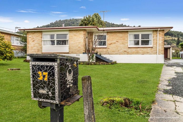 Photo of property in 37 Turner Drive, Western Heights, Rotorua, 3015