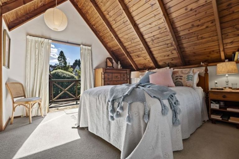 Photo of property in 24 Blundell Place, Chatswood, Auckland, 0626