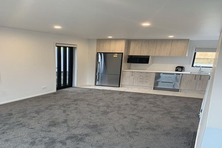 Photo of property in 1/2 Jadewynn Drive, Massey, Auckland, 0614