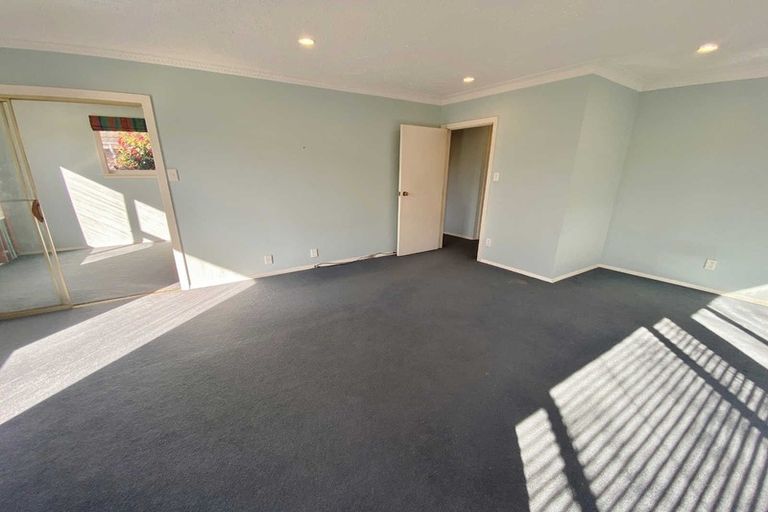 Photo of property in 15 Ashfield Place, Ilam, Christchurch, 8041