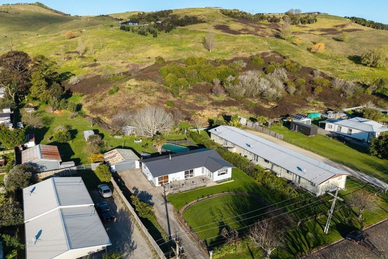 Photo of property in 25 Lyell Road, Outer Kaiti, Gisborne, 4010