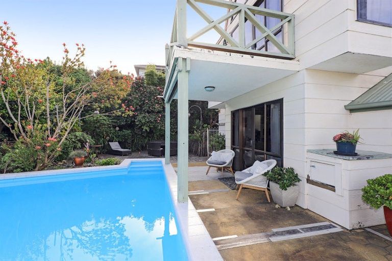 Photo of property in 17 Ewan Place, Taradale, Napier, 4112