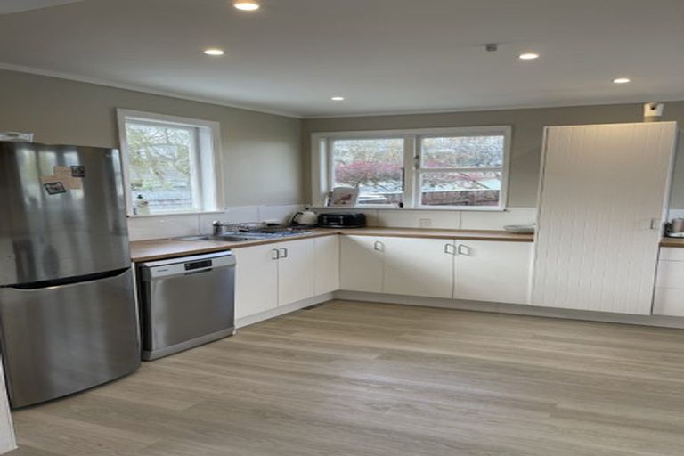 Photo of property in 13 Byron Street, Trentham, Upper Hutt, 5018