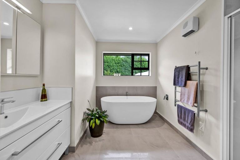 Photo of property in 172 Lepper Road, Inglewood, 4386