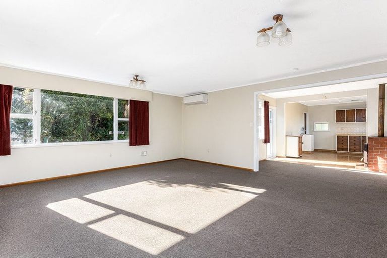 Photo of property in 15 Kiriwai Road, Paremata, Porirua, 5024