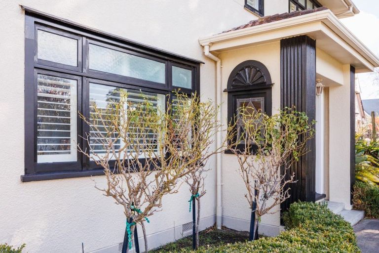 Photo of property in 70 Heretaunga Street, Palmerston North, 4414