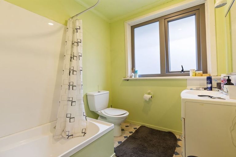 Photo of property in 18 Panorama Terrace, Queenstown, 9300