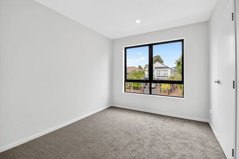 Photo of property in 3/85 Jaemont Avenue, Te Atatu South, Auckland, 0610