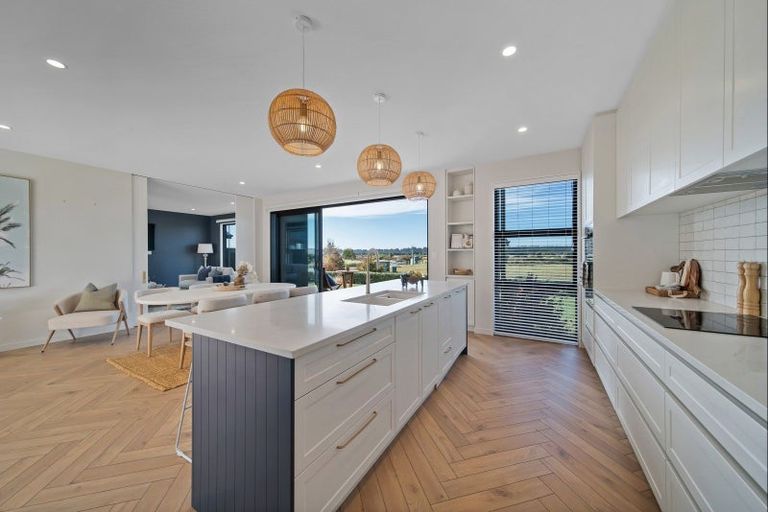 Photo of property in 14 Rapaki Street, Pegasus, 7612