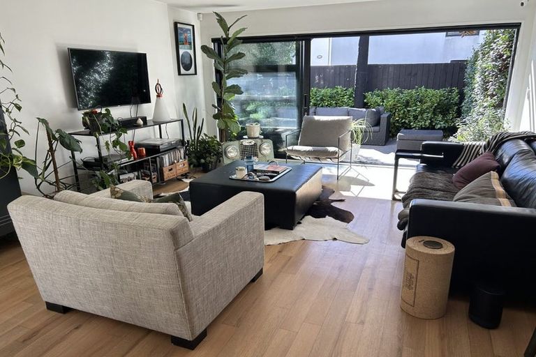 Photo of property in 103 Caledonian Road, St Albans, Christchurch, 8014