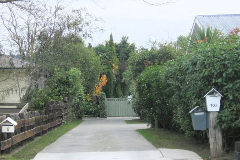 Photo of property in 6 Bowling Road, Greenmeadows, Napier, 4112