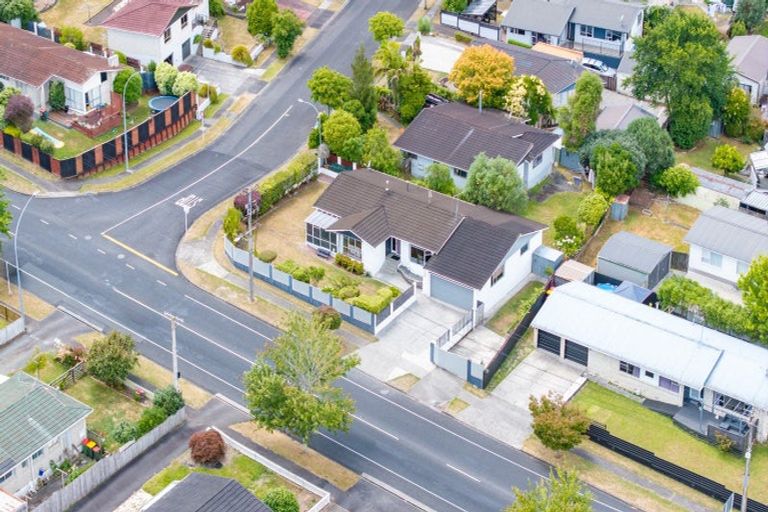 Photo of property in 4 Newcastle Road, Dinsdale, Hamilton, 3204