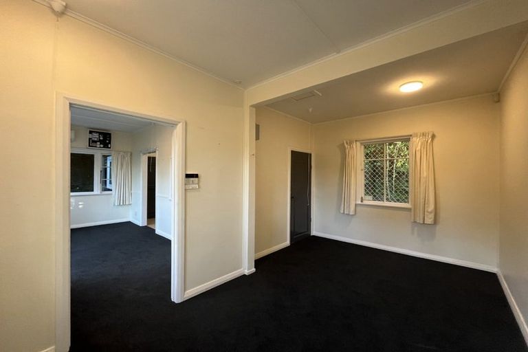 Photo of property in 325 Grays Road, Pauatahanui, Porirua, 5381
