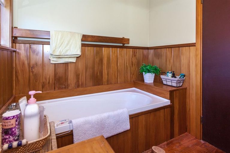 Photo of property in 111 Brook Place, Whangamata, 3620