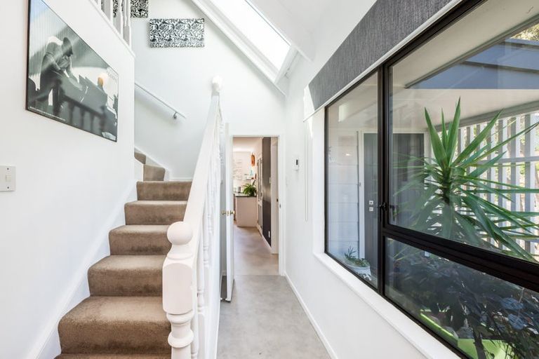 Photo of property in 10 Kanawa Street, Waikanae, 5036