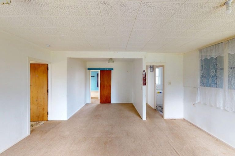 Photo of property in 48 Rangiora Street, Castlecliff, Whanganui, 4501