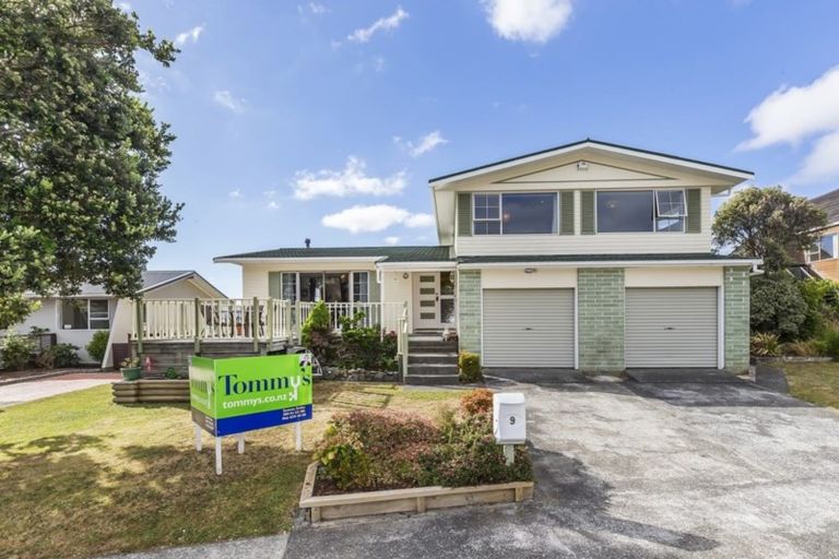 Photo of property in 9 The Sounding, Whitby, Porirua, 5024