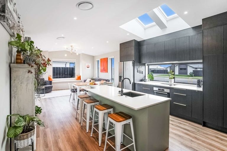 Photo of property in 18 Goldie Drive, Rangiora, 7400