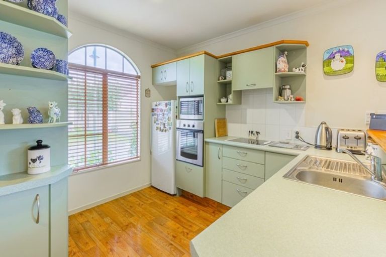 Photo of property in 285unit Vaughan Road, Owhata, Rotorua, 3010