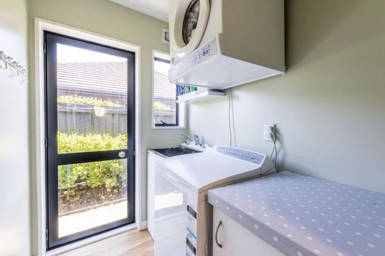 Photo of property in 6 Wiltshire Mews, Avonhead, Christchurch, 8042