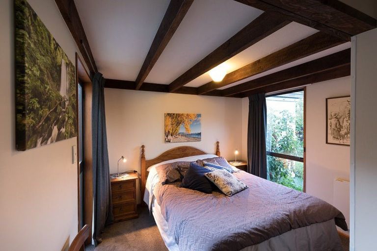 Photo of property in 22a Heuchan Lane, Wanaka, 9305