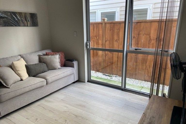 Photo of property in 16 Hikuawa Road, Flat Bush, Auckland, 2019