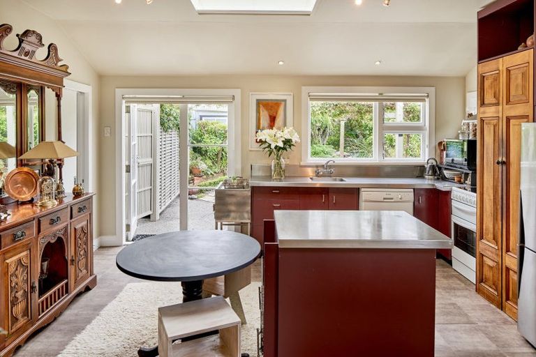 Photo of property in 93 Constable Street, Newtown, Wellington, 6021