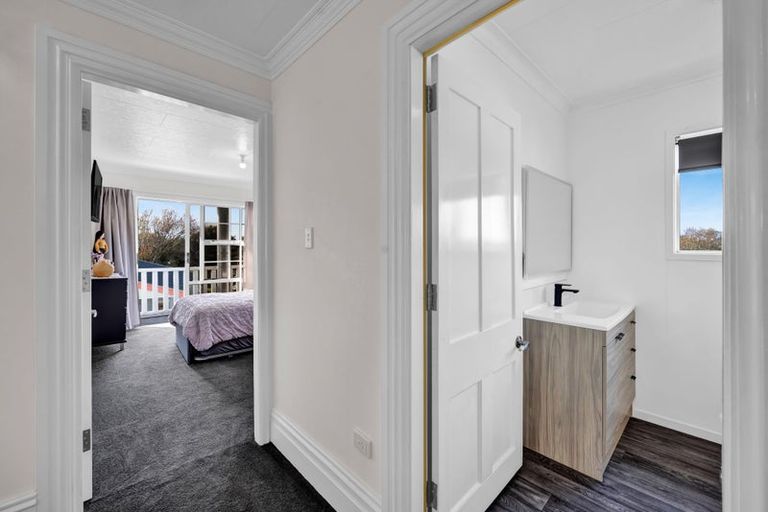 Photo of property in 36 Tawhiti Road, Hawera, 4610