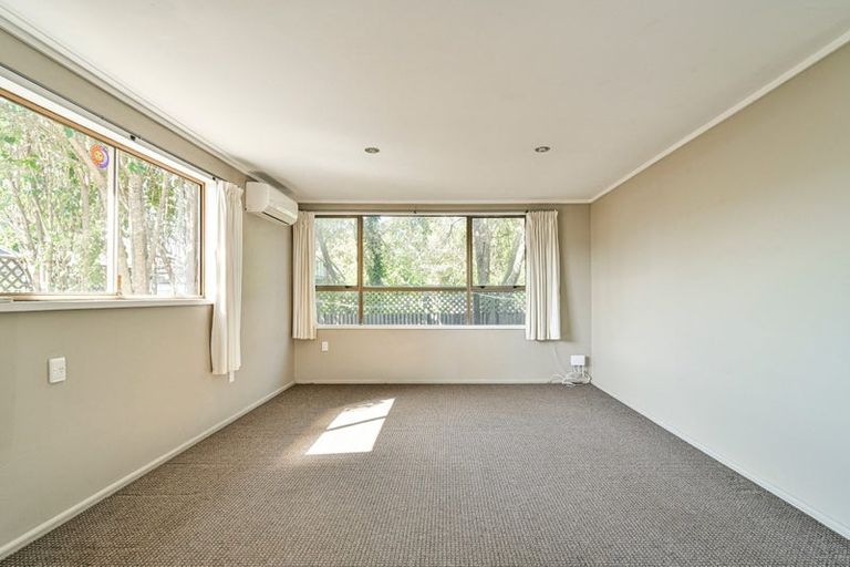 Photo of property in 805a Hastings Street North, Hastings, 4122