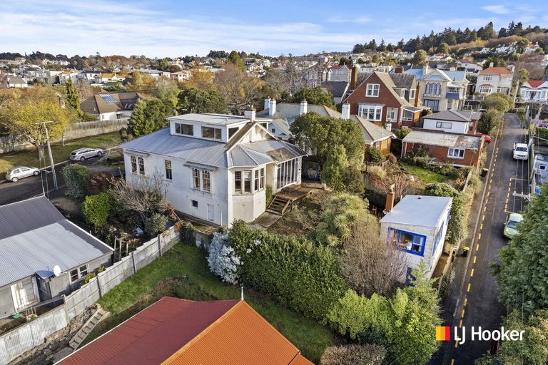 Photo of property in 34 Elm Row, Dunedin Central, Dunedin, 9016