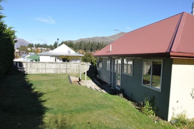 Photo of property in 25 Kings Drive, Wanaka, 9305