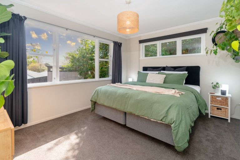 Photo of property in 24 Mahoe Street, Tawa, Wellington, 5028