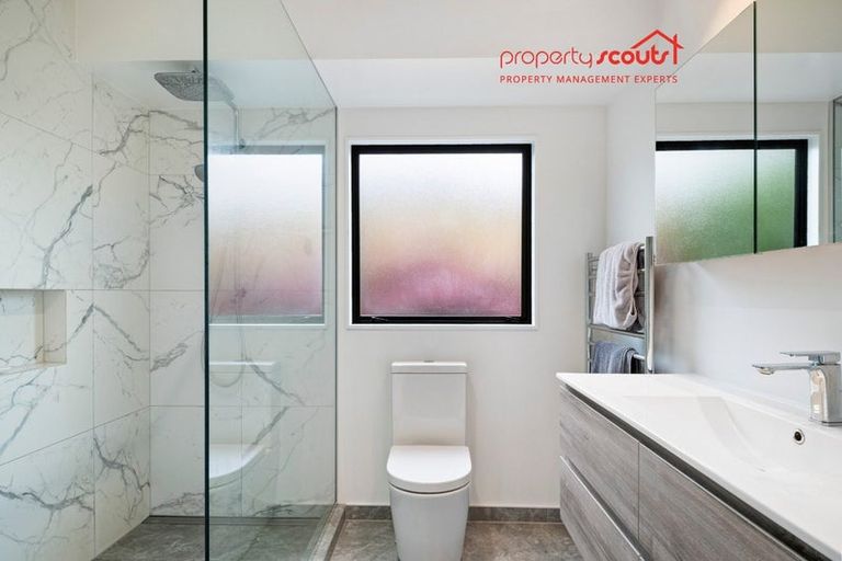 Photo of property in 9 Millisle Place, East Tamaki Heights, Auckland, 2016