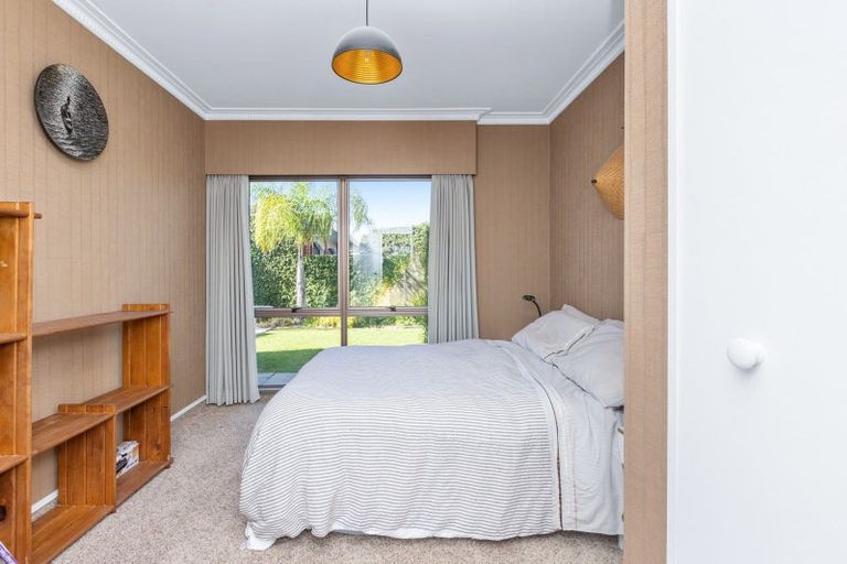 Photo of property in 128 Freyberg Avenue, Tamatea, Napier, 4112