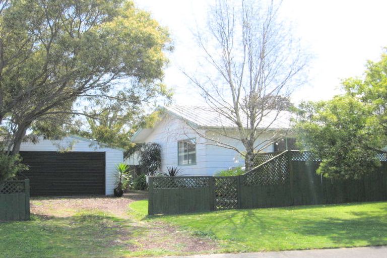 Photo of property in 12b Hayley Grove, Papamoa Beach, Papamoa, 3118