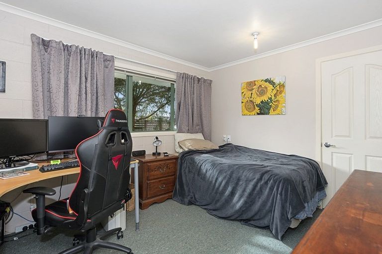 Photo of property in 115 Rototuna Road, Rototuna, Hamilton, 3210